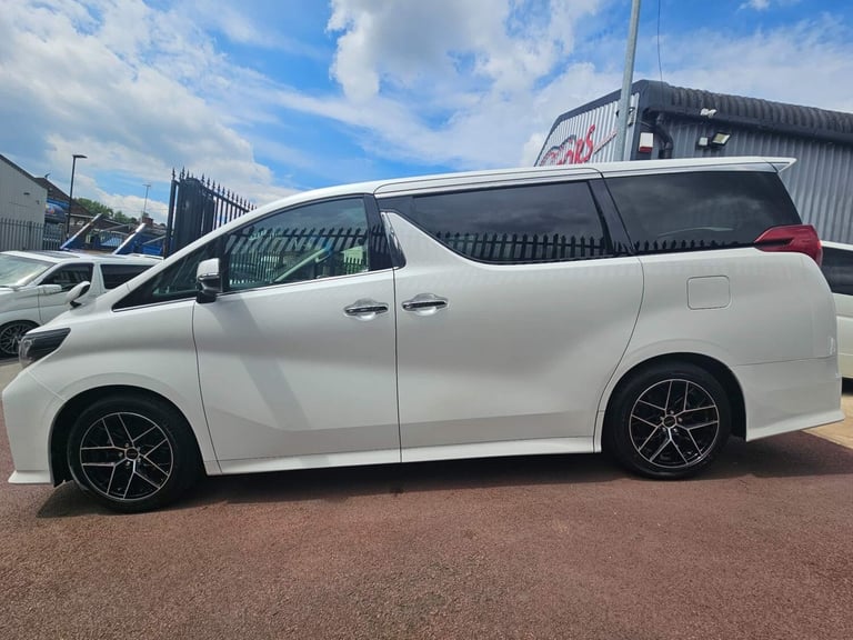 2016 Toyota Alphard 2.5  Petrol Automatic