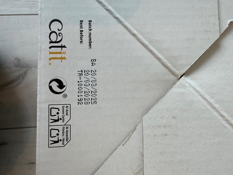 Catit. Unopened 24x tins