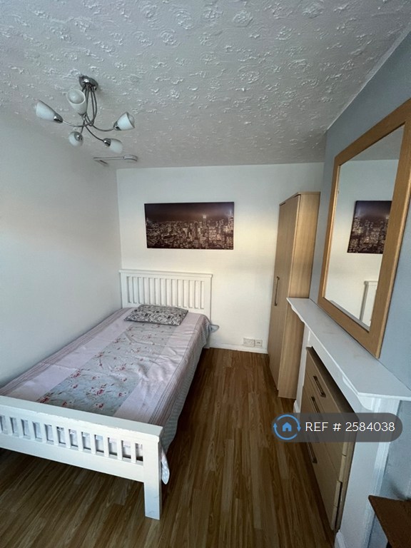 1 bedroom in Gillingham, Gillingham, ME7 (#2584038)