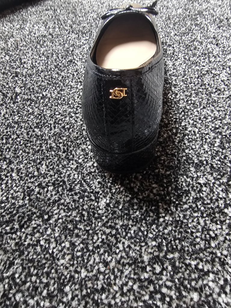 Dune London black senthetic reptile block heel size 7