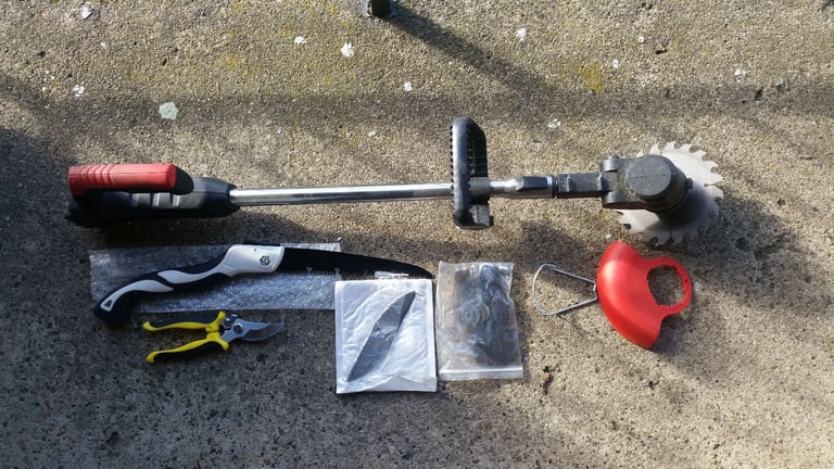 image for Cordless Li-Ion Strimmer / Brush Cutter