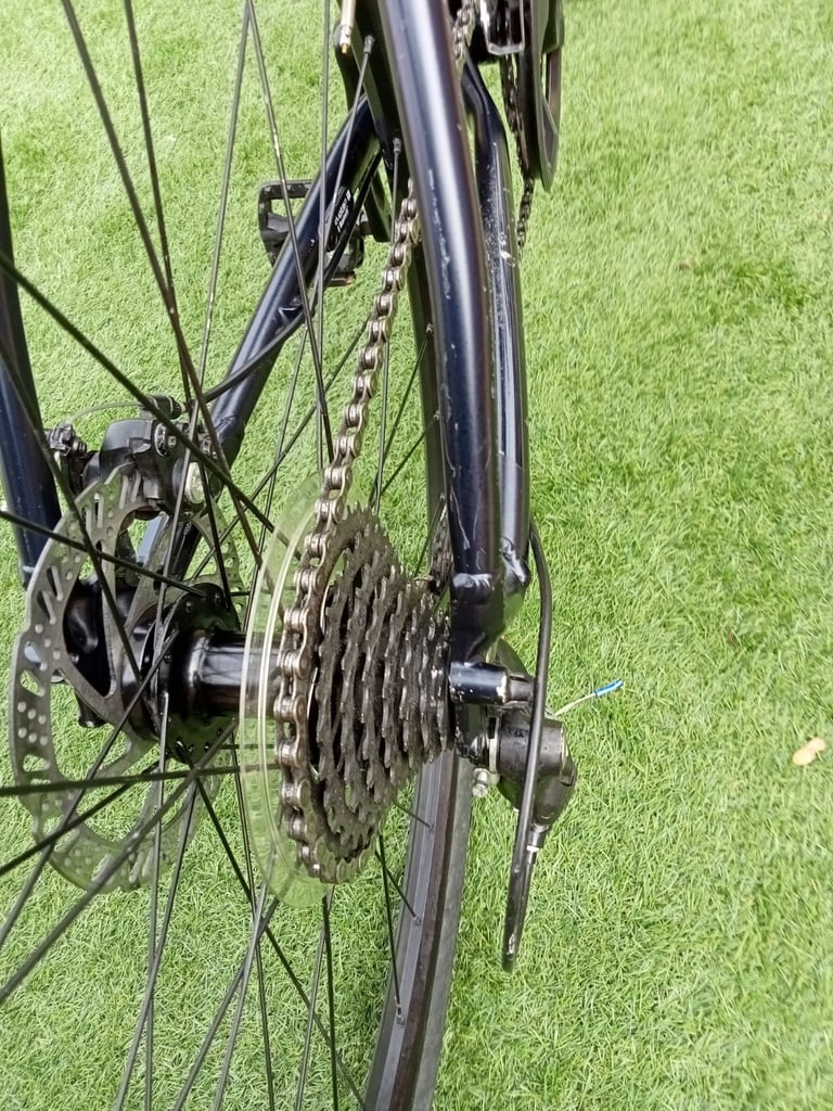 Trek Dual Sport Hybrid Mountain Bike.