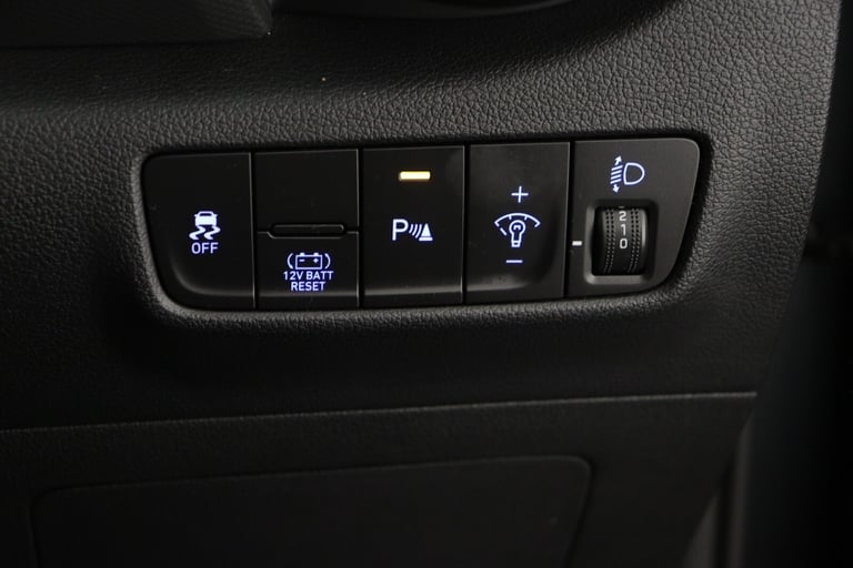 2022 Hyundai KONA 1.6 GDi Hybrid Premium 5dr DCT Hatchback Hybrid Automatic