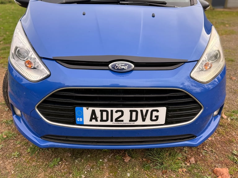 2012 FORD FIESTA B-MAX - 1 YEARS MOT - £20 ANNUAL ROAD TAX