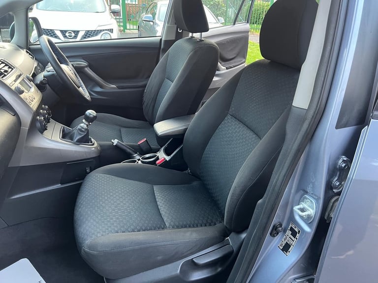 2010 Toyota Verso 1.6 V-matic TR 5dr MPV Petrol Manual