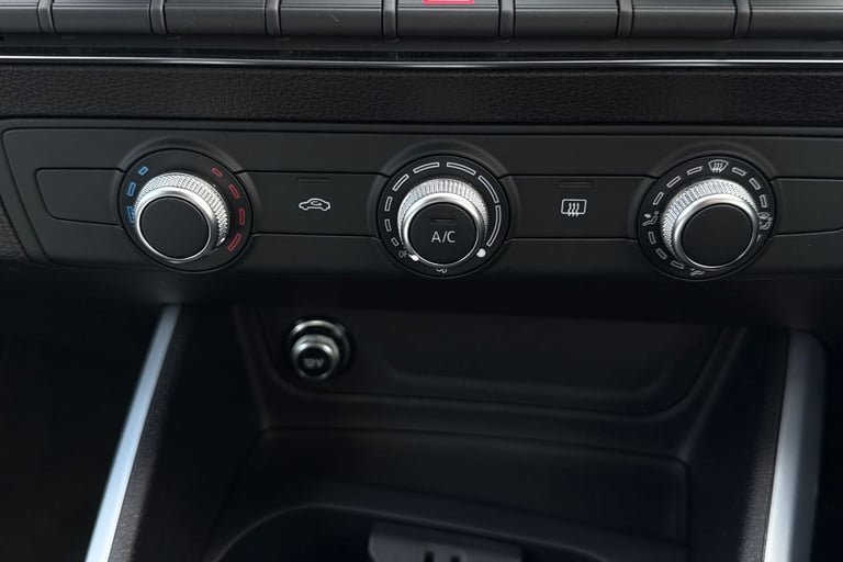 2025 Audi Q2 S line 30 TFSI  116 PS 6-speed SUV PETROL Manual