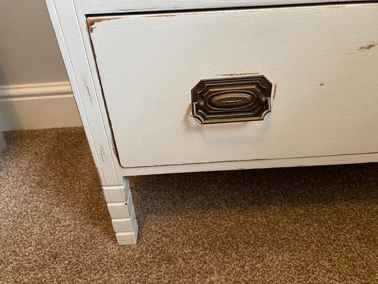 Distressed Look Chest of Draws