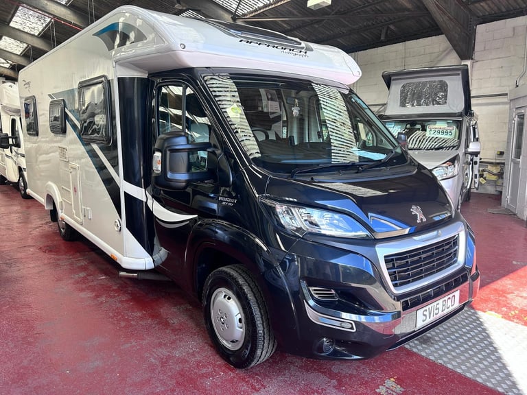 BAILEY APPROACH AUTOGRAPH 730 2015 JUST 30500 MILES SUPERB ISLAND BED MODEL