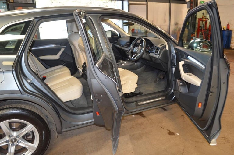 AUDI Q5 2.0 TDI 40 Sport S Tronic quattro Euro 6 (s/s) 5dr 2019