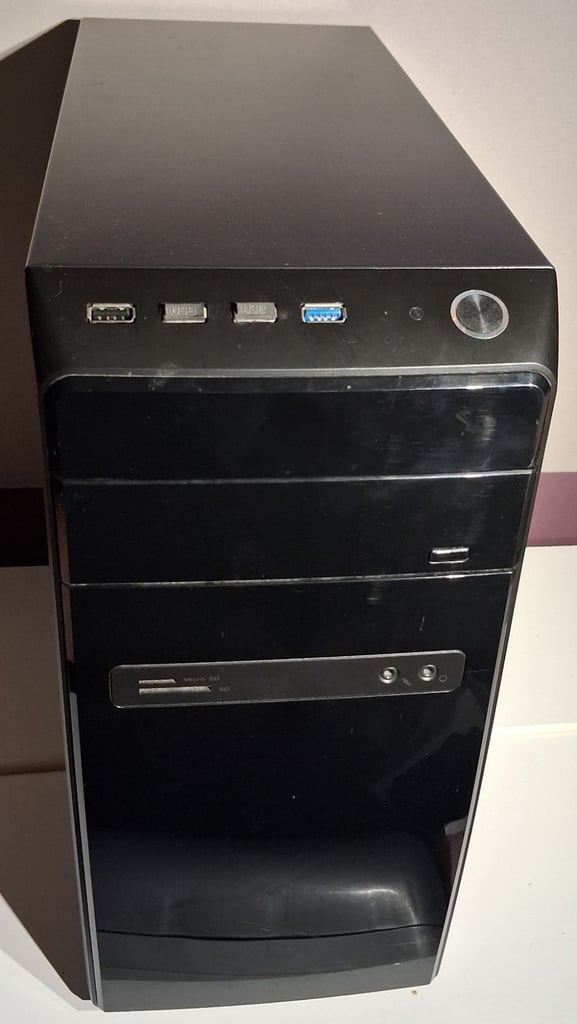 image for Desktop Computer, AMD A4-7300 3.80GHz, 8Gb RAM, Win 10, 128Gb SSD