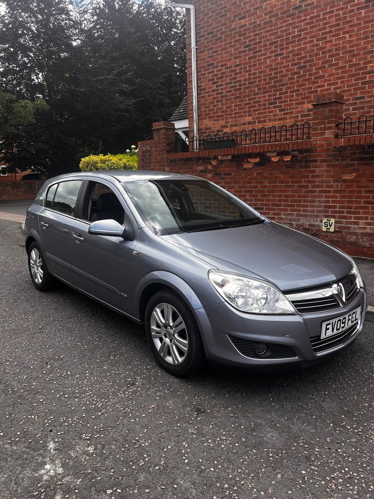 2009 Vauxhall, ASTRA, 1.8 Petrol Automatic 