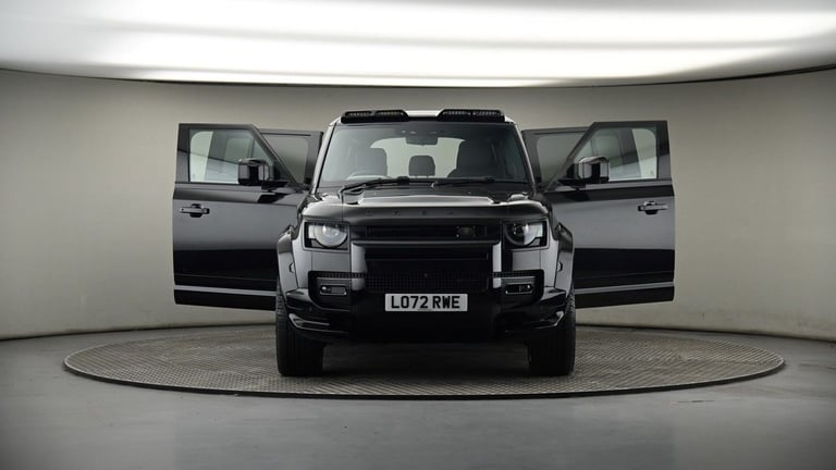 2023 Land Rover Defender 110 3.0 D300 MHEV X-Dynamic HSE SUV 5dr Diesel Auto 4WD Euro 6 (s/s) (30...