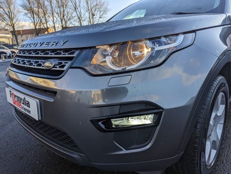 2017 Land Rover Discovery Sport 2.0 TD4 PURE SPECIAL EDITION 5d 150 BHP Estate Diesel Manual