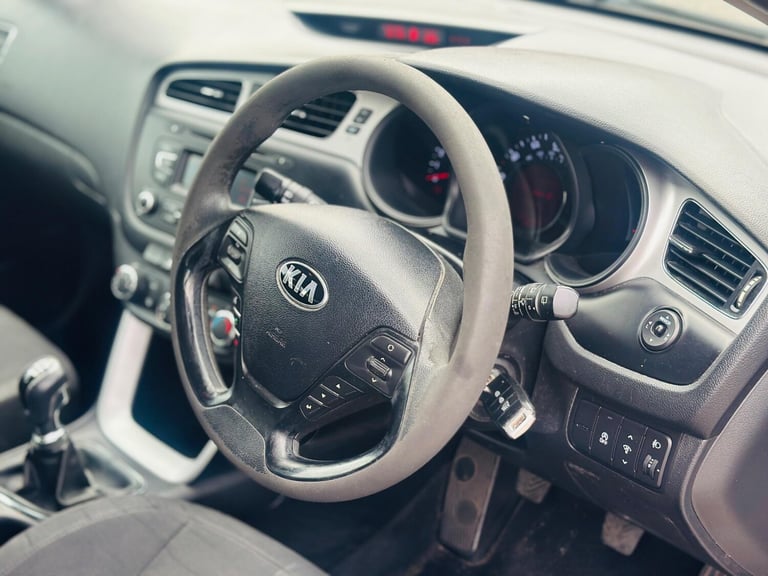 2014 Kia Ceed 1.6 CRDi EcoDynamics 1 Euro 5 (s/s) 5dr HATCHBACK Diesel Manual