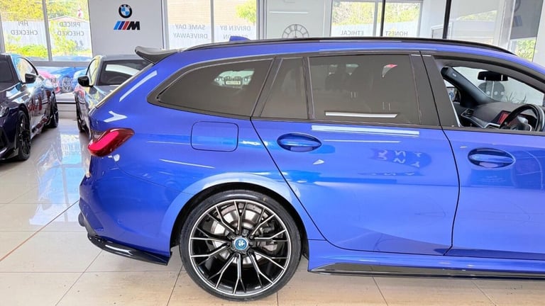 2021 BMW 3 Series 2.0 330e 12kWh M Sport Touring Auto Euro 6 (s/s) 5dr Estate PETROL/ELECTRIC Aut...