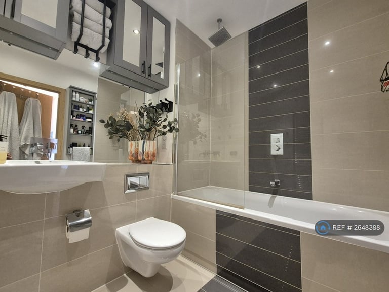 1 bedroom flat in River Heights, London, E15 (1 bed) (#2648388)