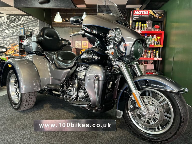 image for 2021 HARLEY-DAVIDSON FLHTCUTG TRIGLIDE 114 1868CC TRIKE 2,400 MILE'S 