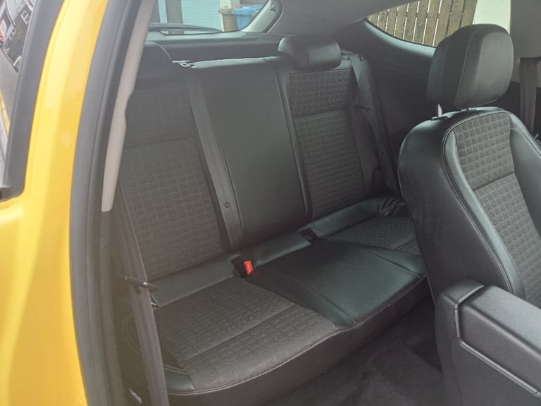 Vauxhall, ASTRA GTC, Hatchback, 2014, Manual, 1598 (cc), 3 doors