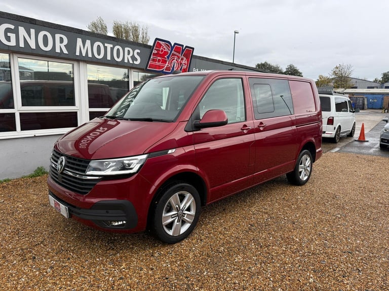 2022 Volkswagen Transporter 2.0 TDI 150 Highline Kombi Van 4MOTION WINDOW VAN DIESEL Manual