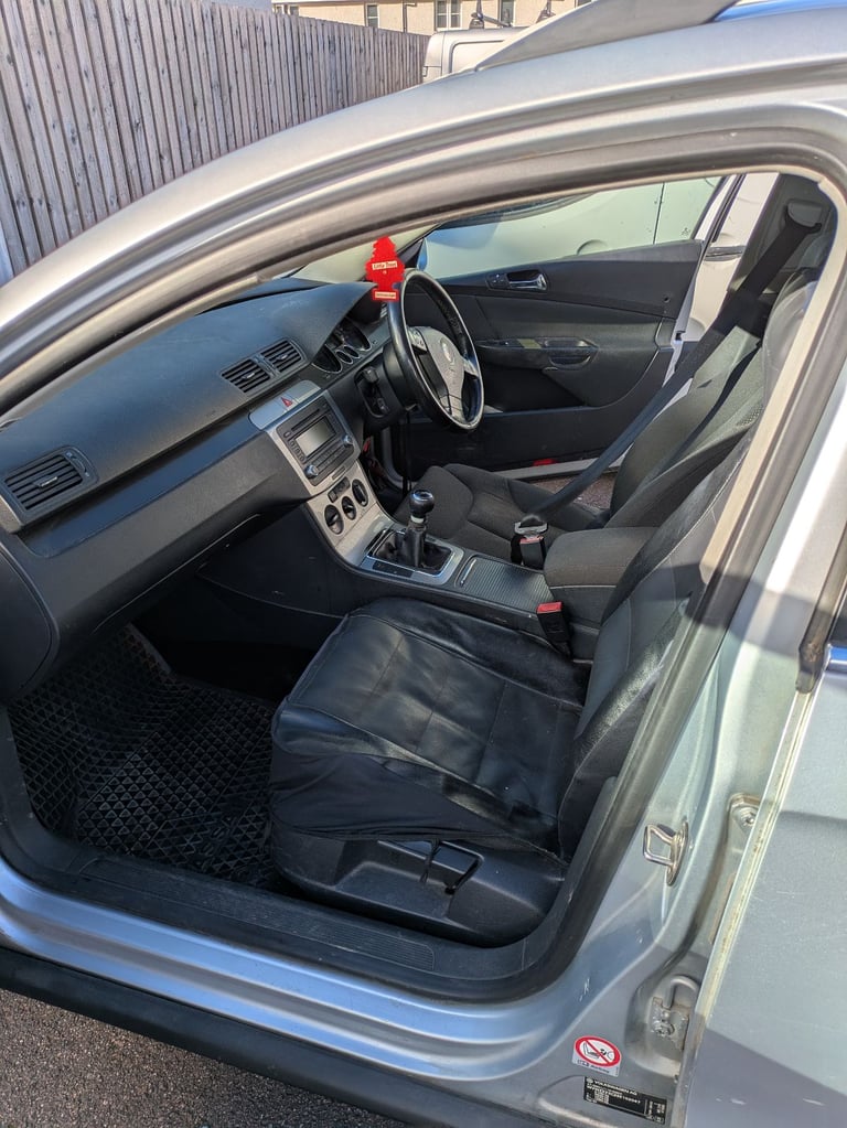 Volkswagen, PASSAT, Estate, 2005, Manual, 1896 (cc), 5 doors