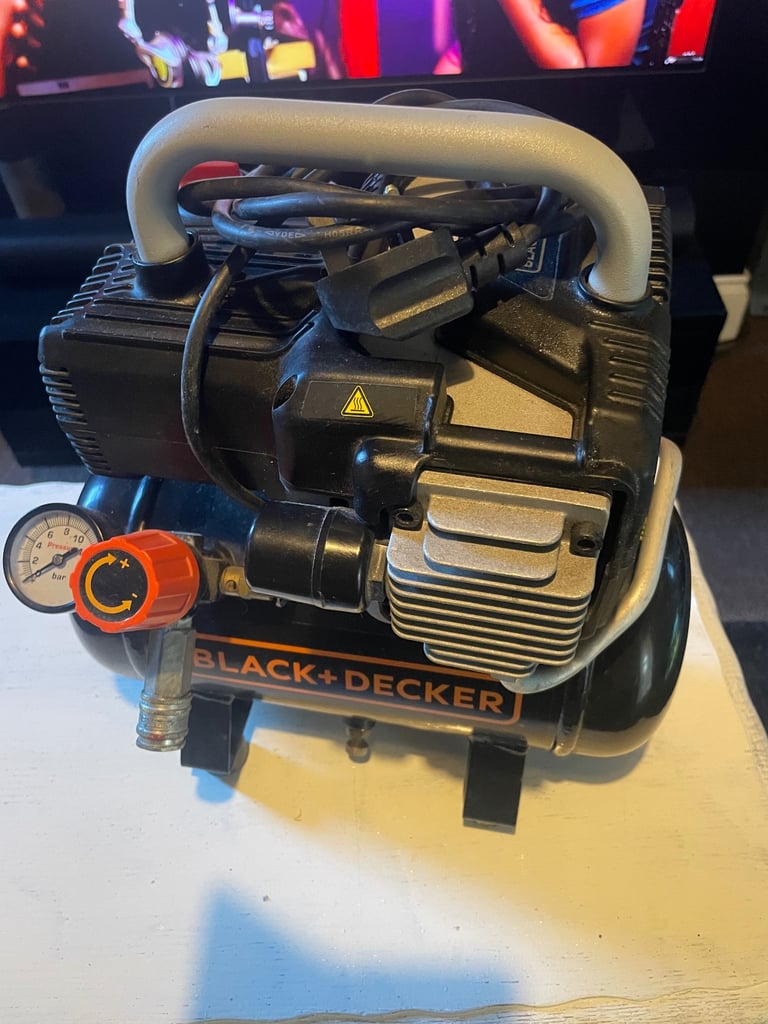 image for Black &decker 6ltr air compressor 