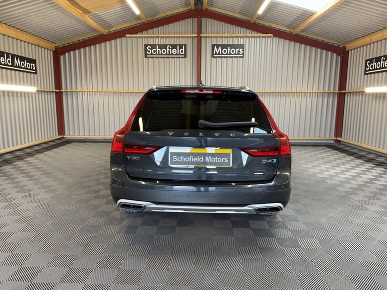 2018 Volvo V90 2.0 D4 Pro Estate 5dr Diesel Auto AWD Euro 6 (s/s) (190 ps) Estate Diesel Automatic