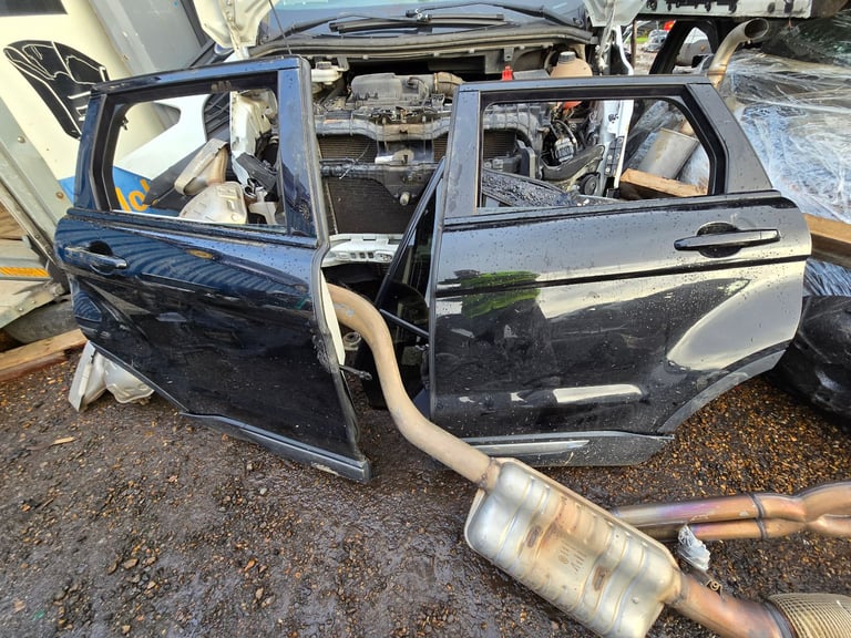 Range Rover Evoque Back Black Panel Rear Door Breaking Parts 