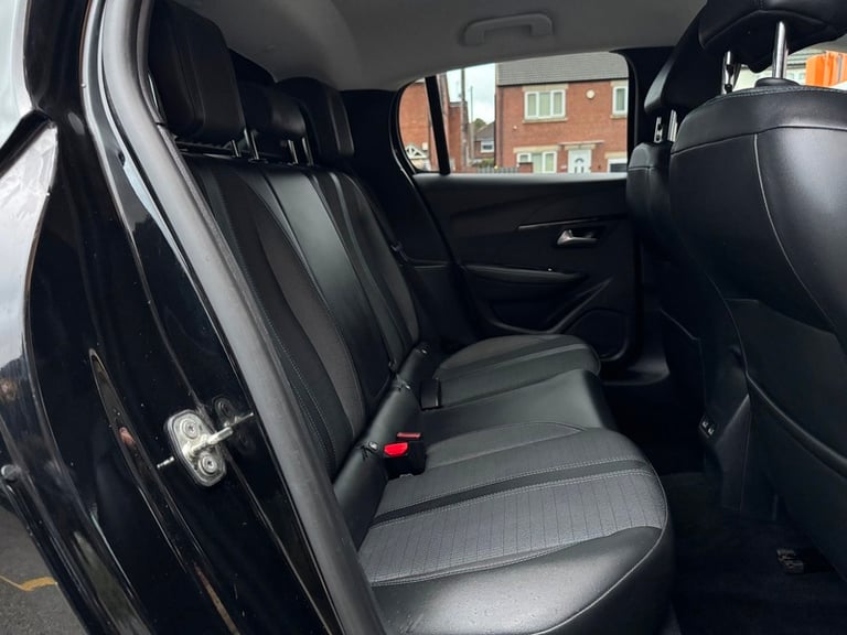 Peugeot 208 PURETECH ALLURE S/S