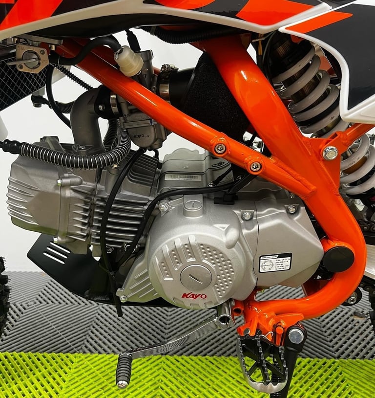 Kayo TT190R 190cc Race Pit Bike, Brand New 2025 Model