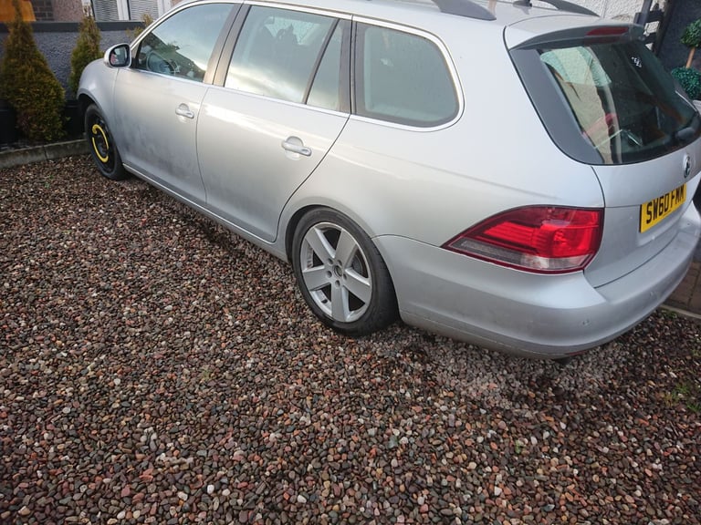 Vw golf mk6 silver 1.6tdi breaking 