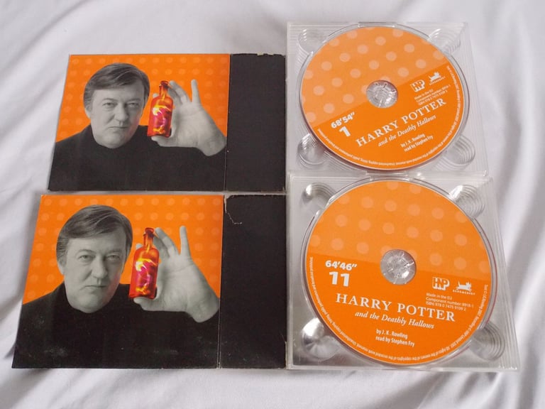 HARRY POTTER DEATHLY HALLOWS 1ST EDITION HARDBACK + AUDIO CDs 20 CDs