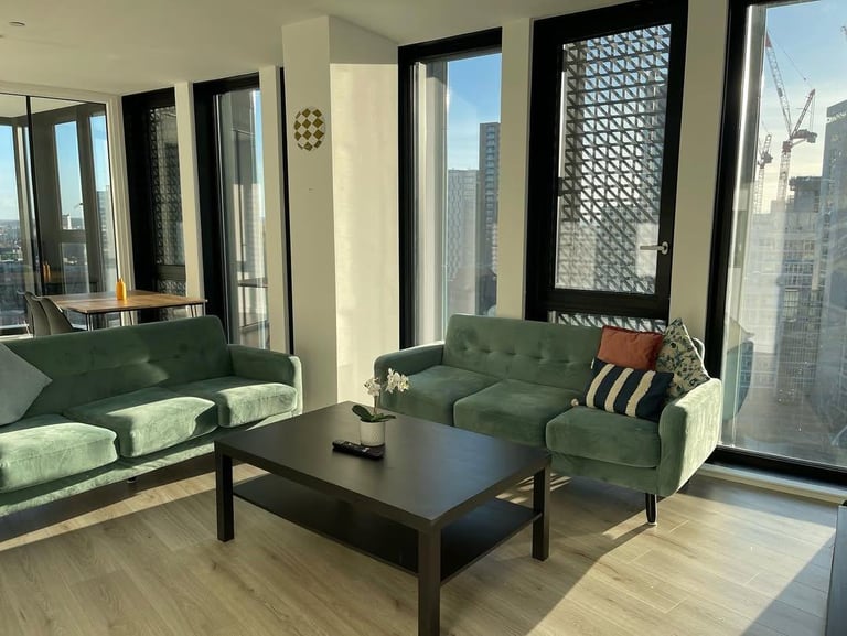 Premium Airbnb & Residential Cleaning Services – London | 20% Off First Clean