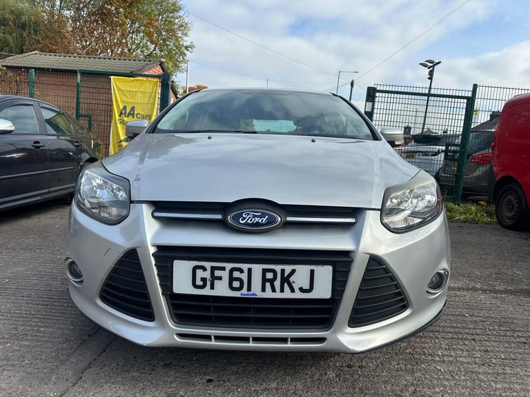 2011 Ford Focus 1.6 TDCi Zetec Euro 5 (s/s) 5dr HATCHBACK Diesel Manual