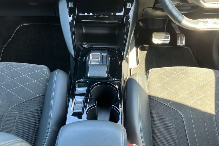  Peugeot 208 1.2 Puretech Gt Premium Hatchback 5dr Petrol Eat Euro 6 s/s 130 Ps