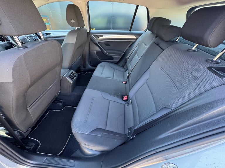 2015 Volkswagen Golf 1.6 TDI BlueMotion Tech Match DSG Euro 5 (s/s) 5dr HATCHBACK Diesel Automatic