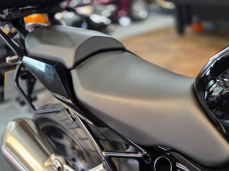 2020/70 BMW R 1250 R SPORT 8,000 MILE'S 