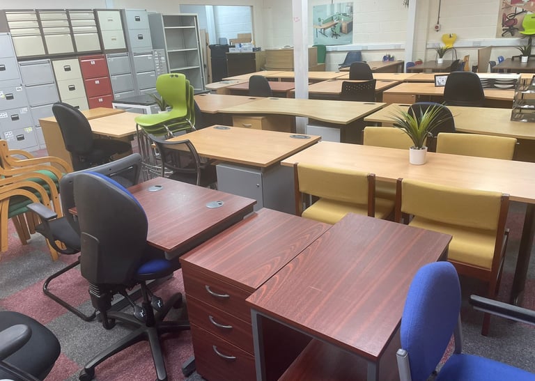 Second Hand Office Desks Tables for Sale in Barnstaple Devon