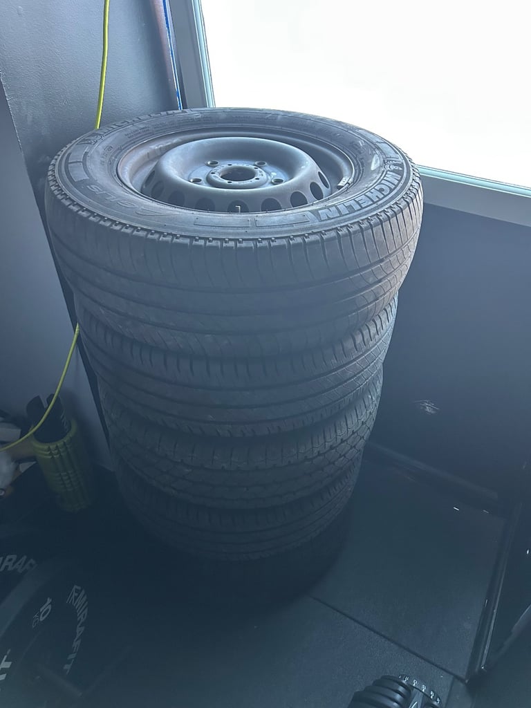 Ford Transit 5x 16” Wheels & Tyres (235/65R)