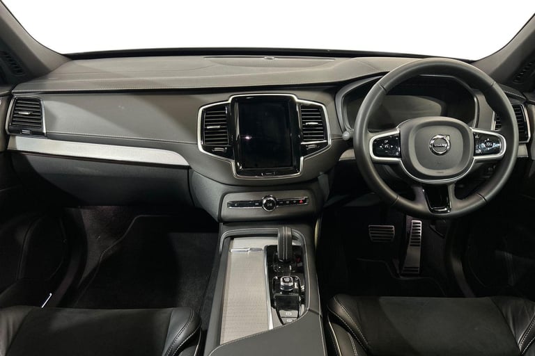 2021 Volvo XC90 Recharge R-Design, T8 AWD plug-in hybrid, 7 Seats ESTATE Petrol/Electric Hybrid A...