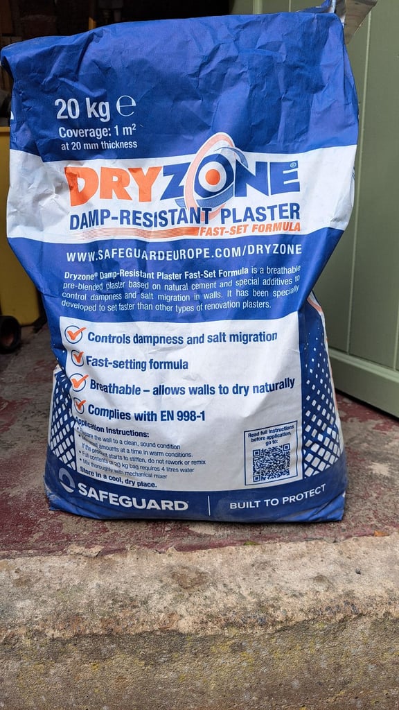 Dryzone Fast-set Damp Resistant Plaster 12kg