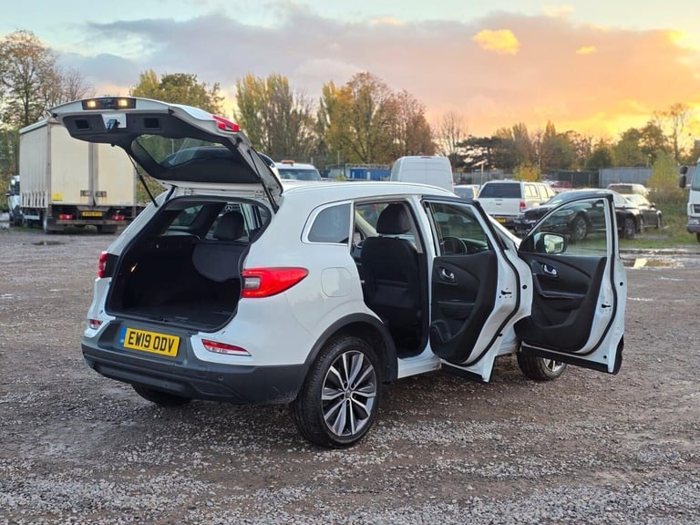 2019 Renault Kadjar 1.3 TCe Iconic SUV 5dr Petrol EDC Euro 6 (s/s) (140 ps) SUV Petrol Automatic