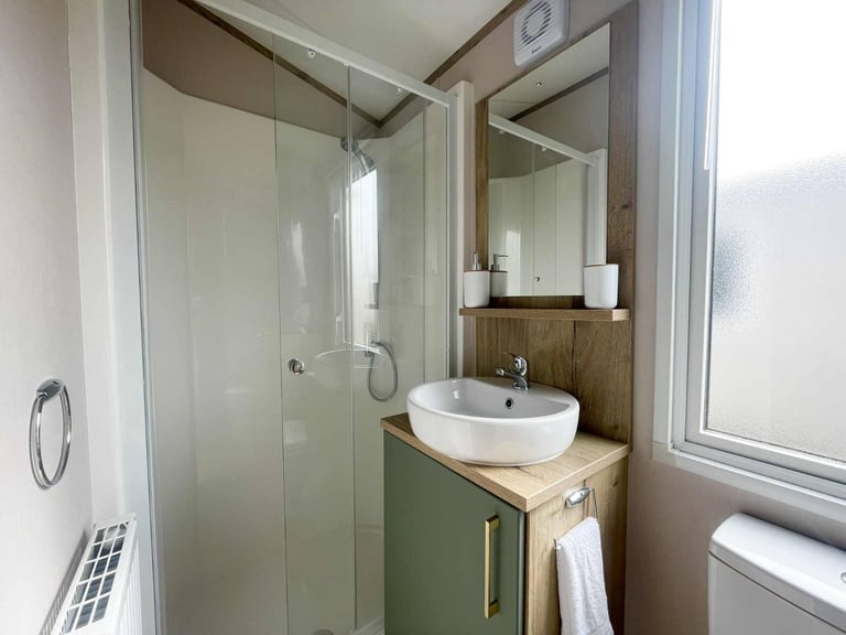 STATIC CARAVAN FOR SALE AT BROADLAND SANDS HOLIDAY PARK - 11.5 MONTH OWNER SEASON