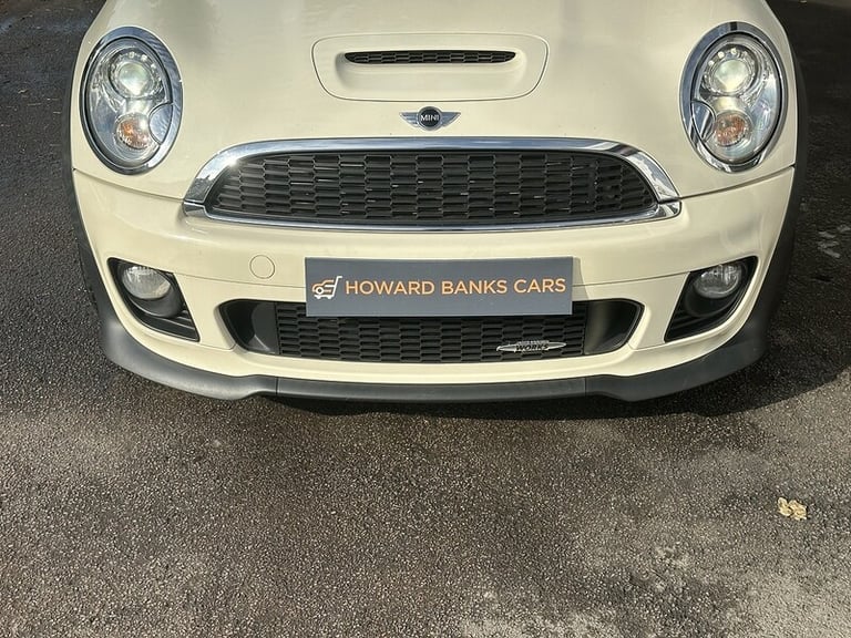 2011 MINI Hatch John Cooper Works Hatchback Petrol Manual