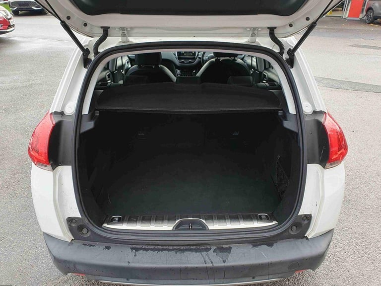 2015 Peugeot 2008 1.2 PureTech Allure 5dr Estate Petrol Manual