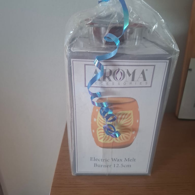 Aroma accessories electric wax melt burner  NEW & Boxed