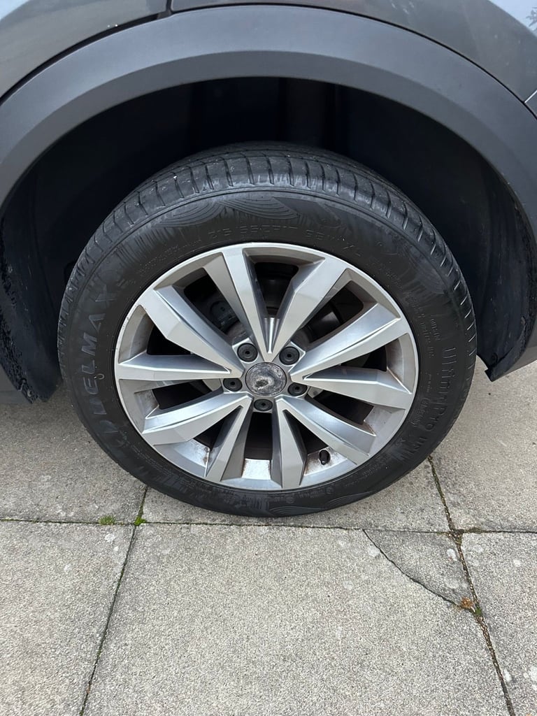 Volkswagen, T-ROC, Hatchback, 2019, Manual, 1598 (cc), 5 doors