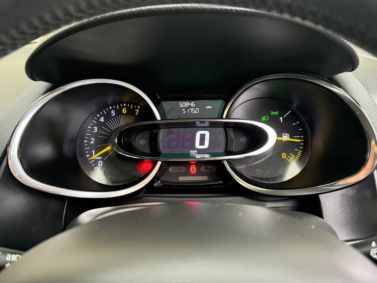 2014 Renault Clio 1.2 16V Dynamique MediaNav 5dr HATCHBACK Petrol Manual
