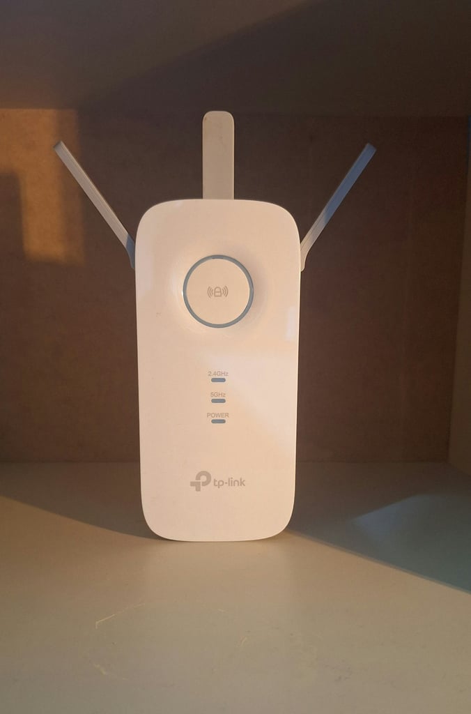 image for TP-LINK Wifi Extender RRP £50 Only £30