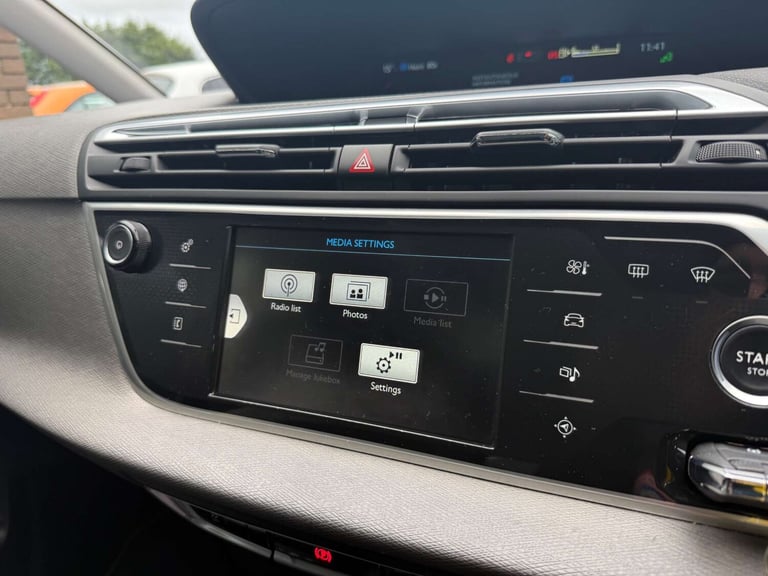2015 Citroen C4 Picasso 2.0 C4 Grand Picasso Exclusive+ Blue HDi Auto 5dr MPV Diesel Automatic