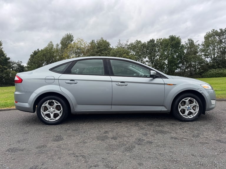 2009 Ford Mondeo 2.0 TDCi Zetec 5dr HATCHBACK Diesel Manual